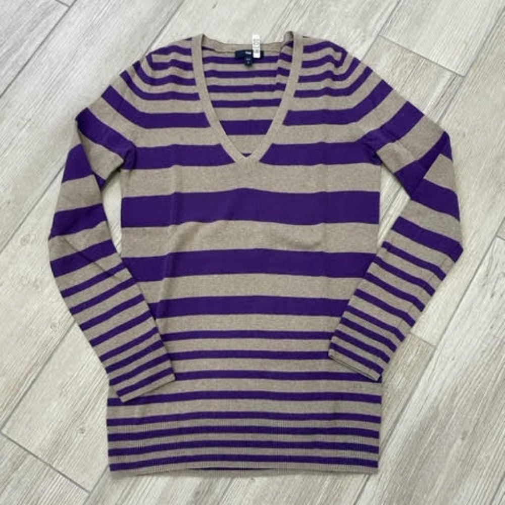 GAP Cotton V Neck Light Weight Sweater Size S